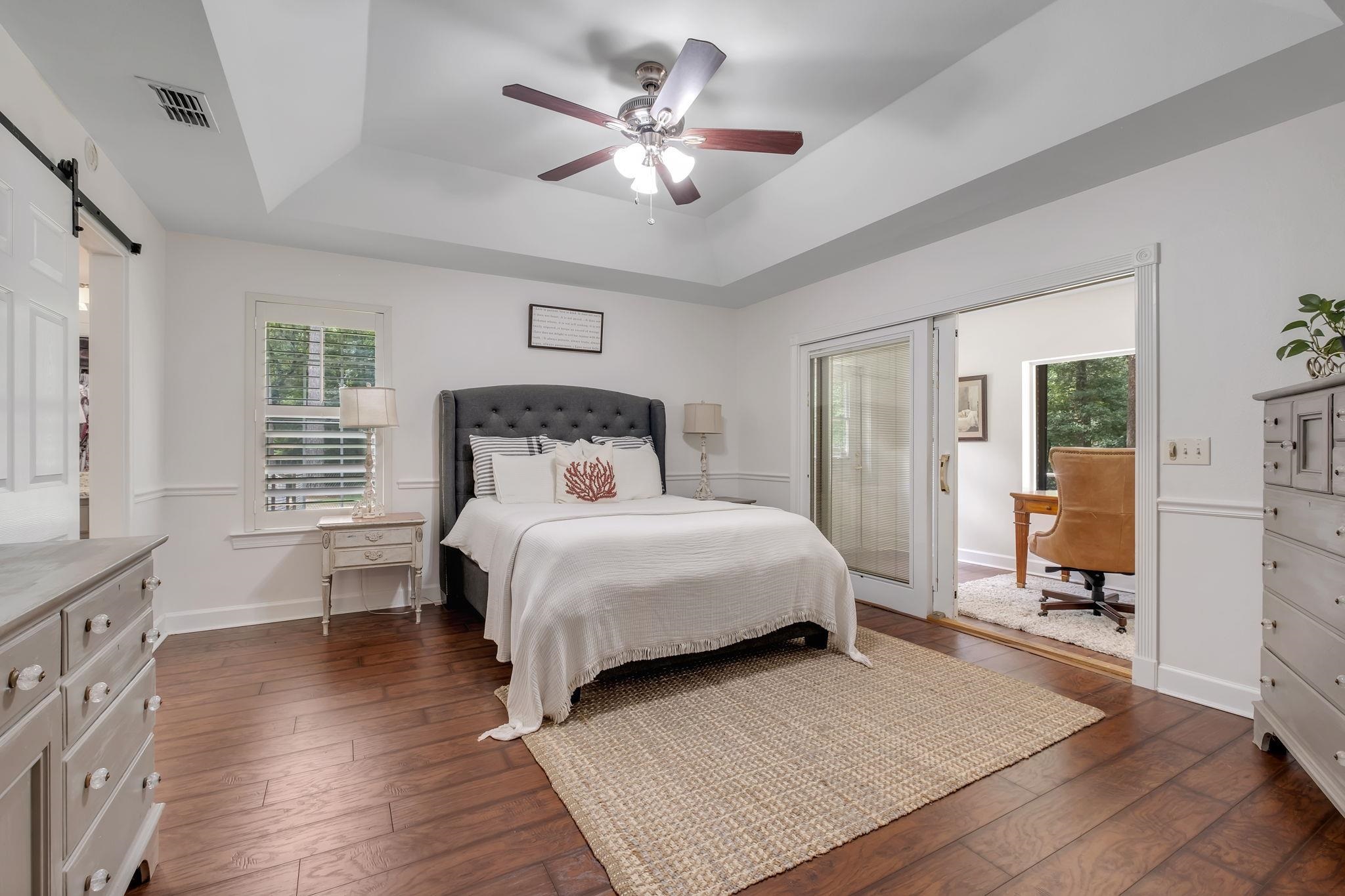 7433 Creekridge Circle