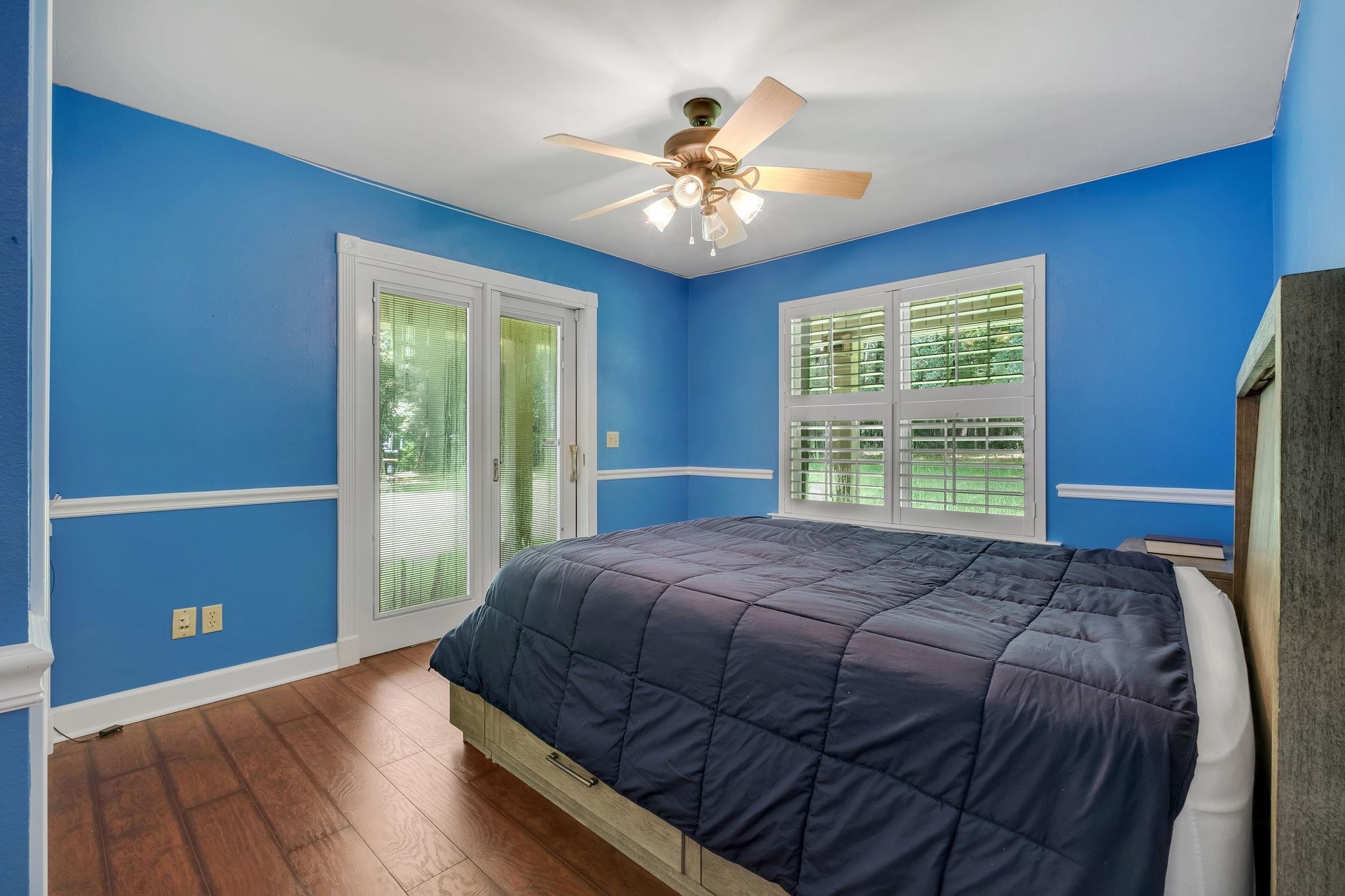 7433 Creekridge Circle