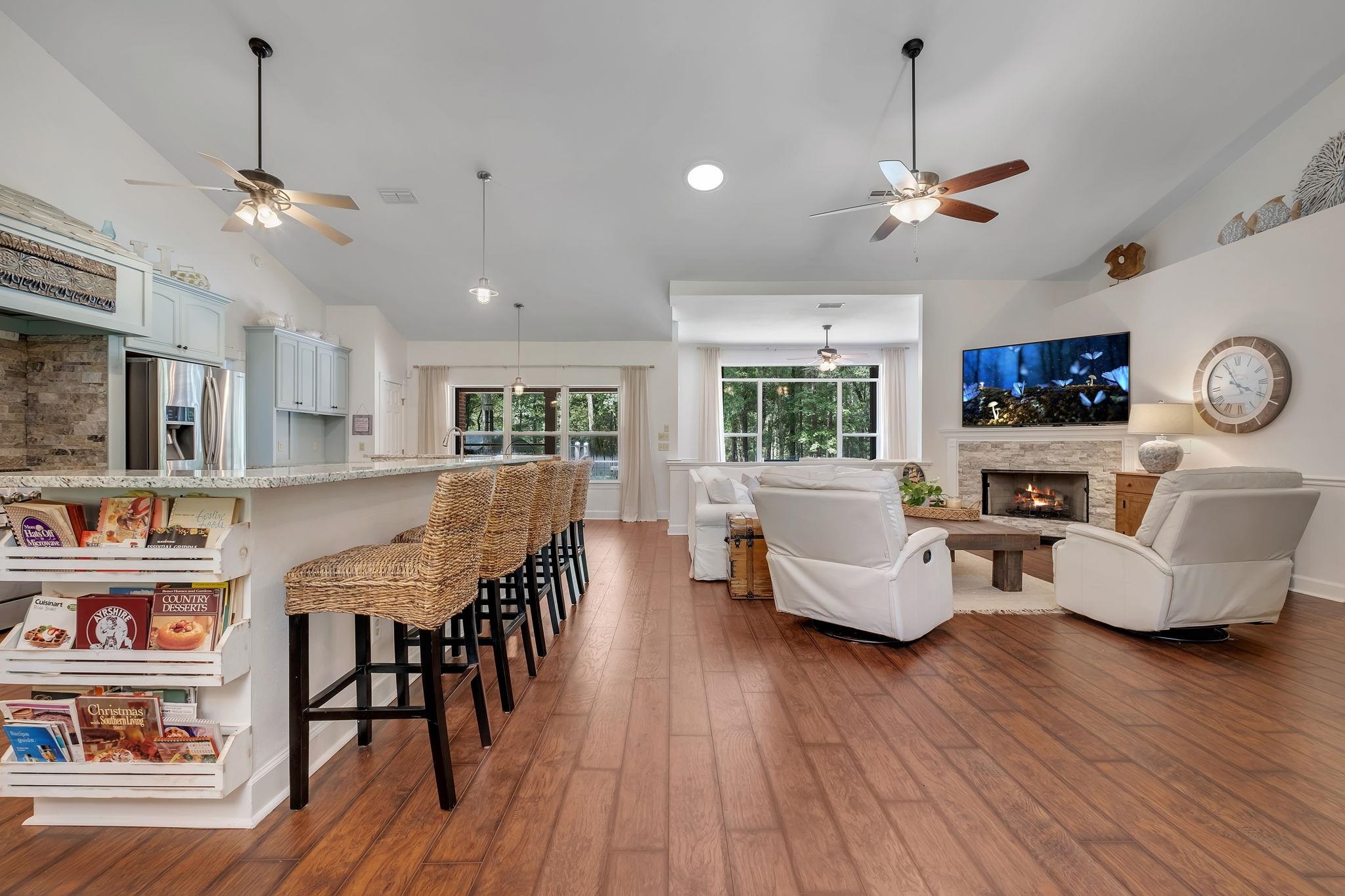 7433 Creekridge Circle