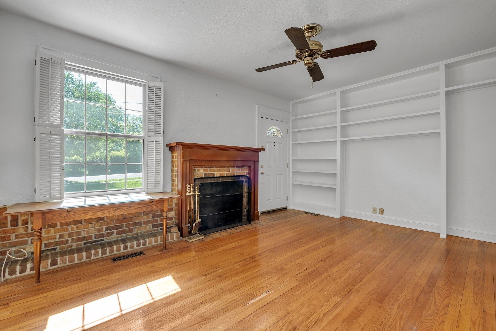 1304 Mitchell Avenue