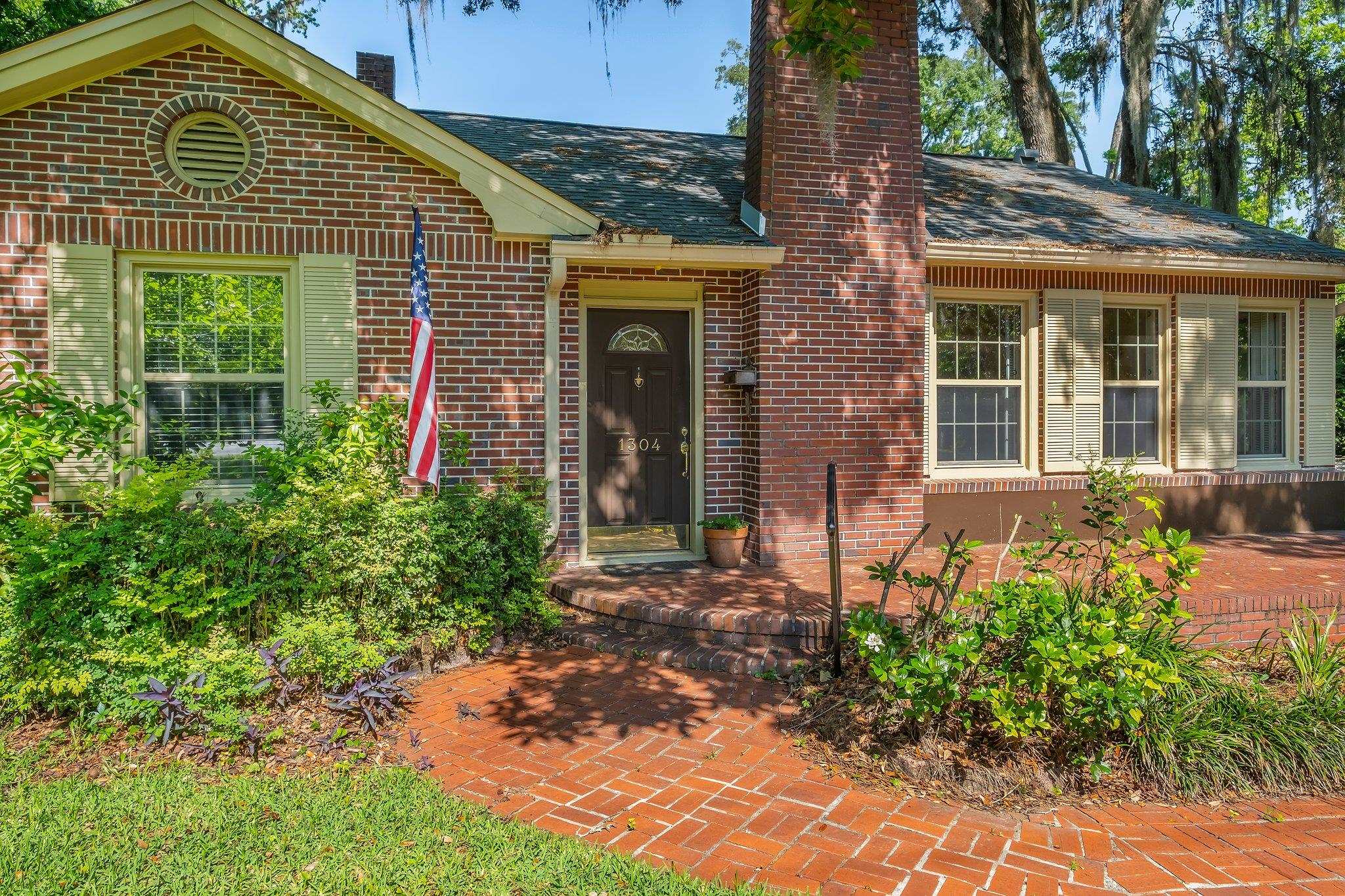 1304 Mitchell Avenue