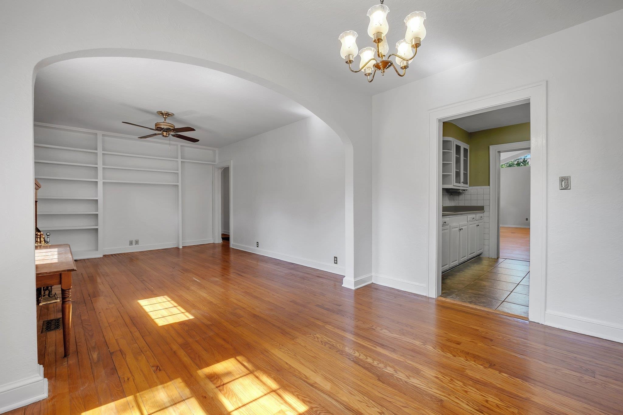 1304 Mitchell Avenue