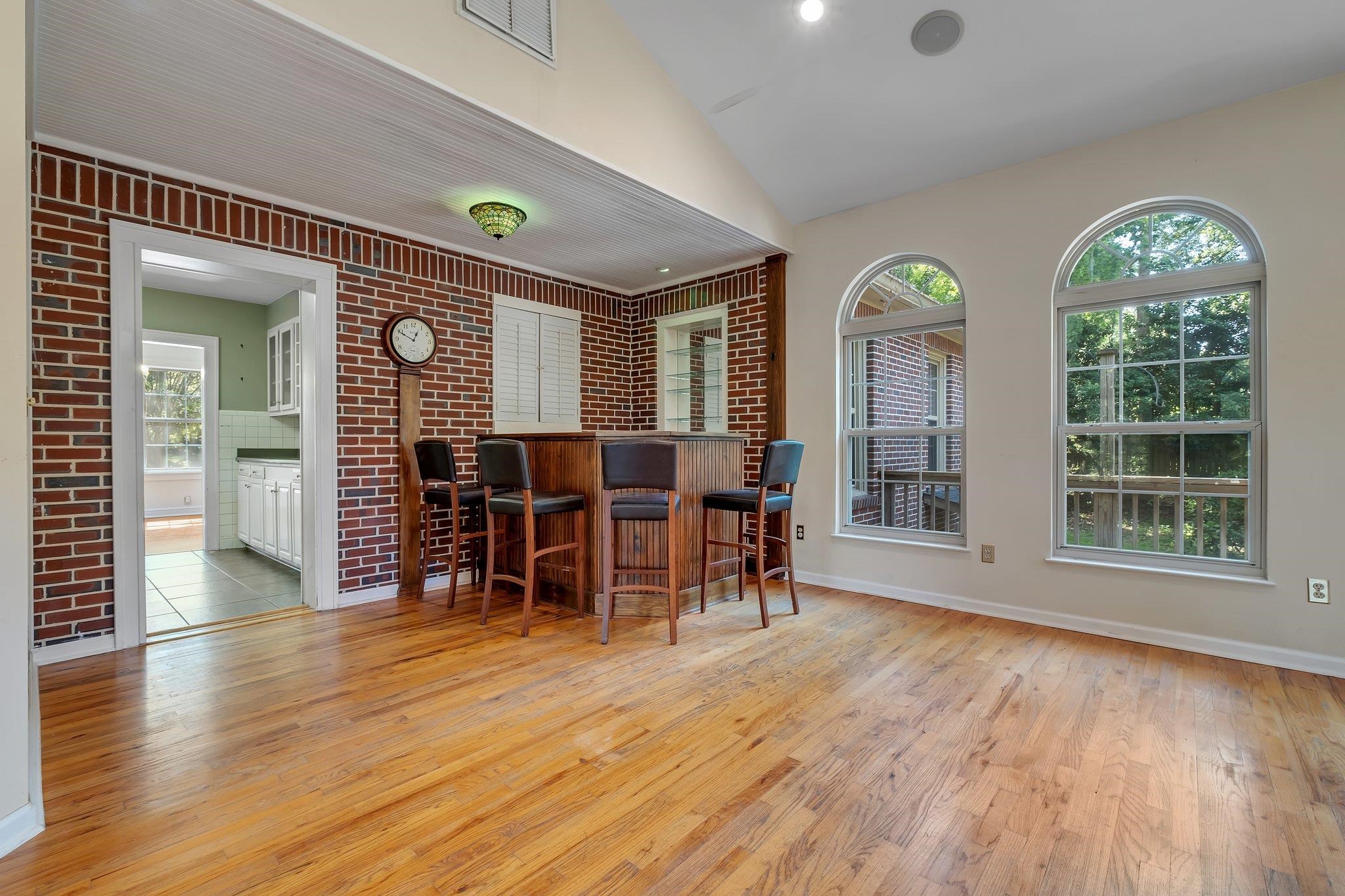 1304 Mitchell Avenue