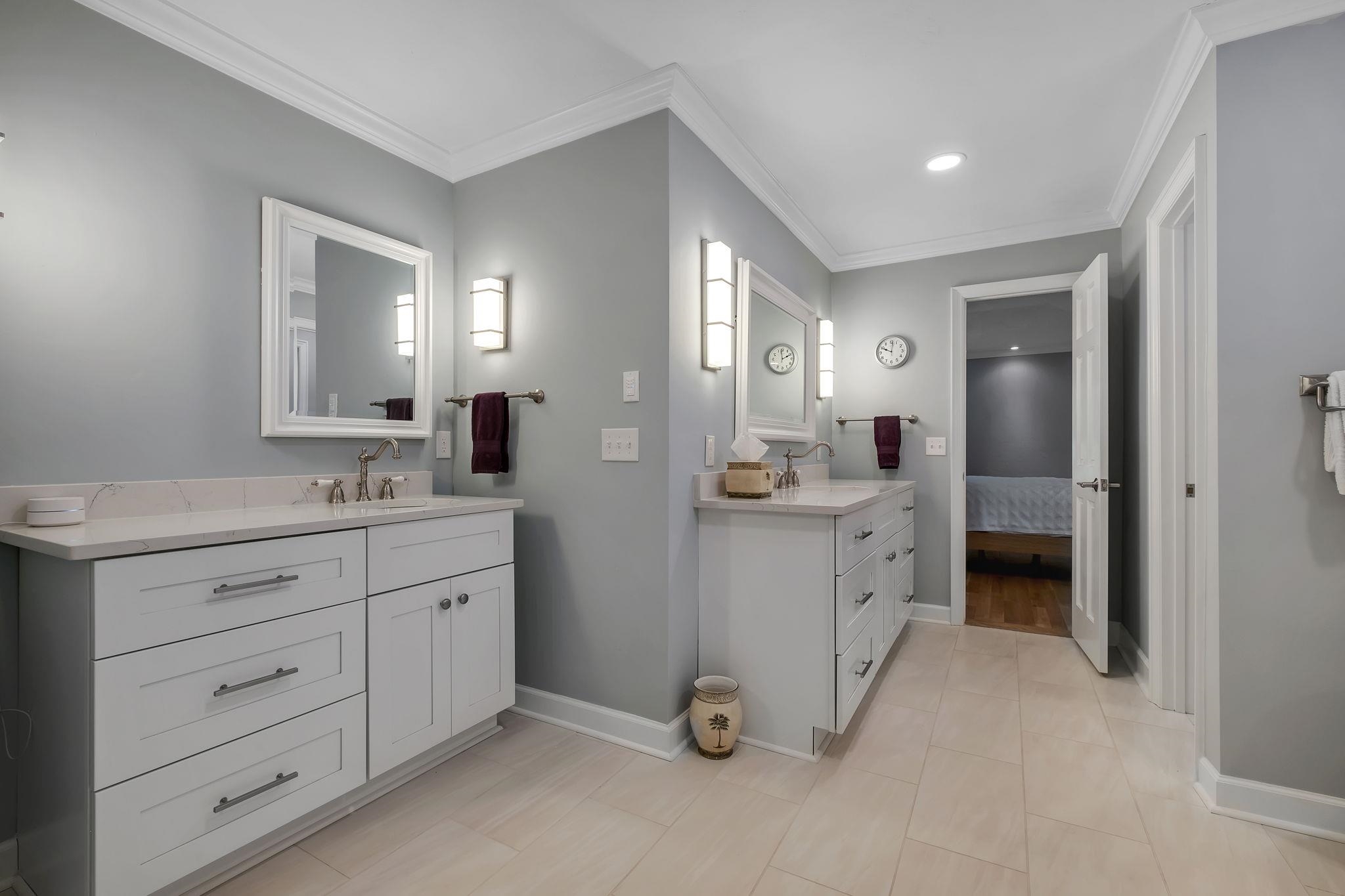 8039 Evening Star Lane