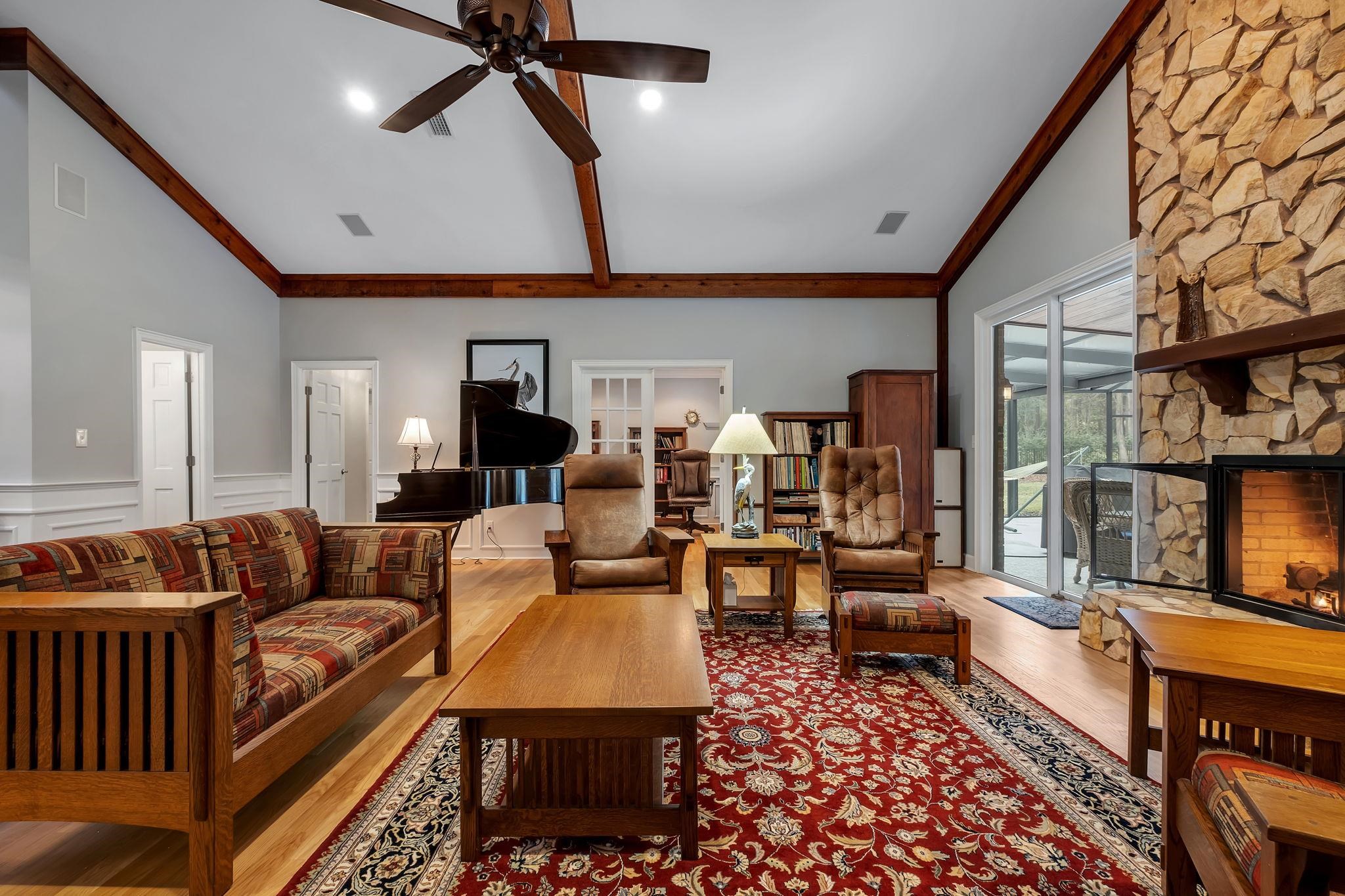 8039 Evening Star Lane