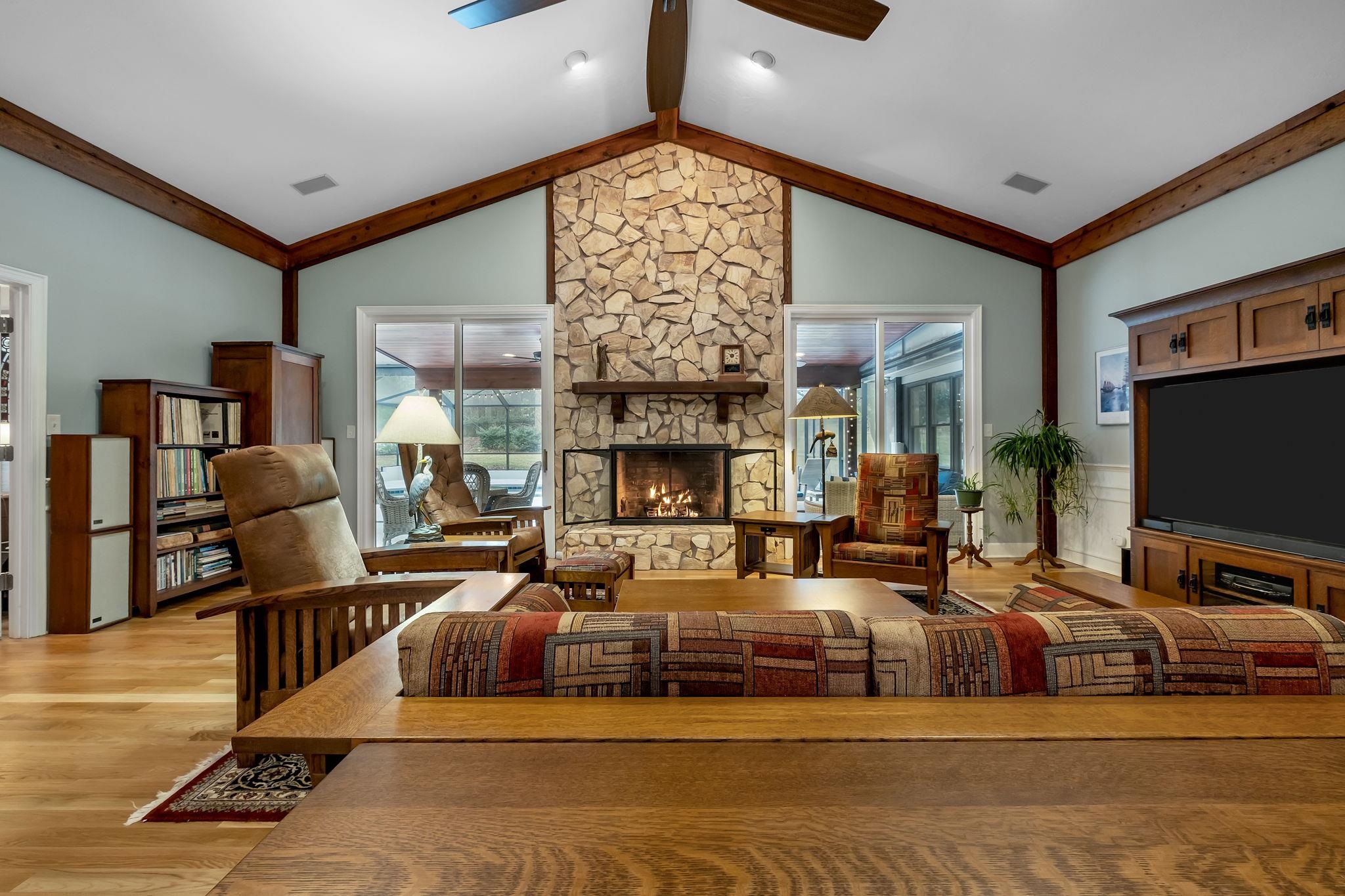 8039 Evening Star Lane