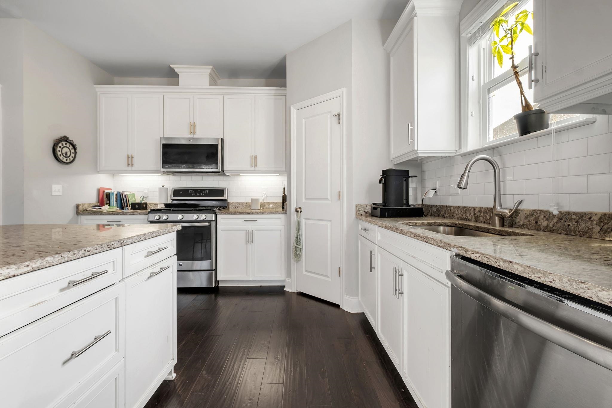 5164 Holly Fern Trace