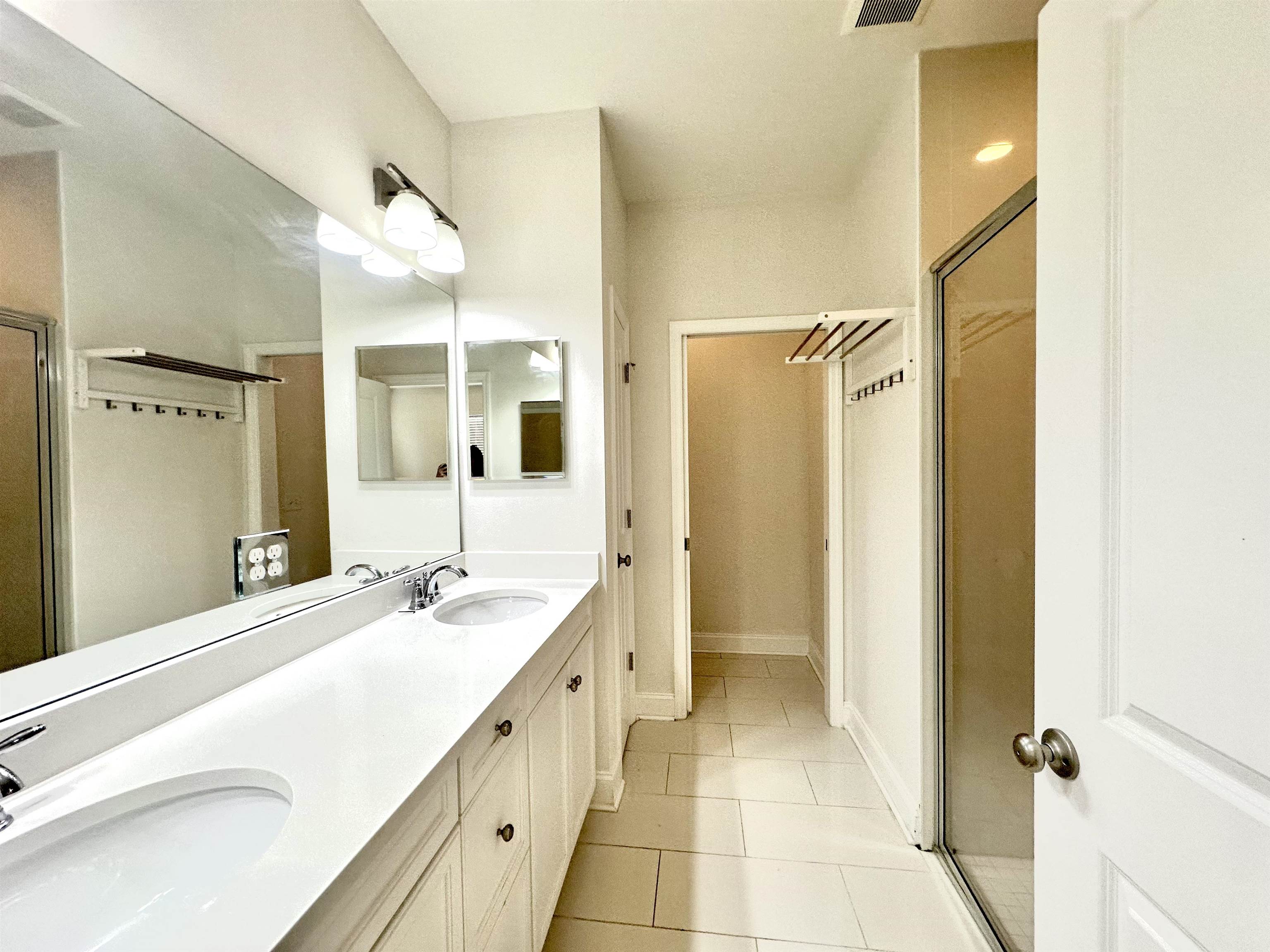 5021 Caracara Drive