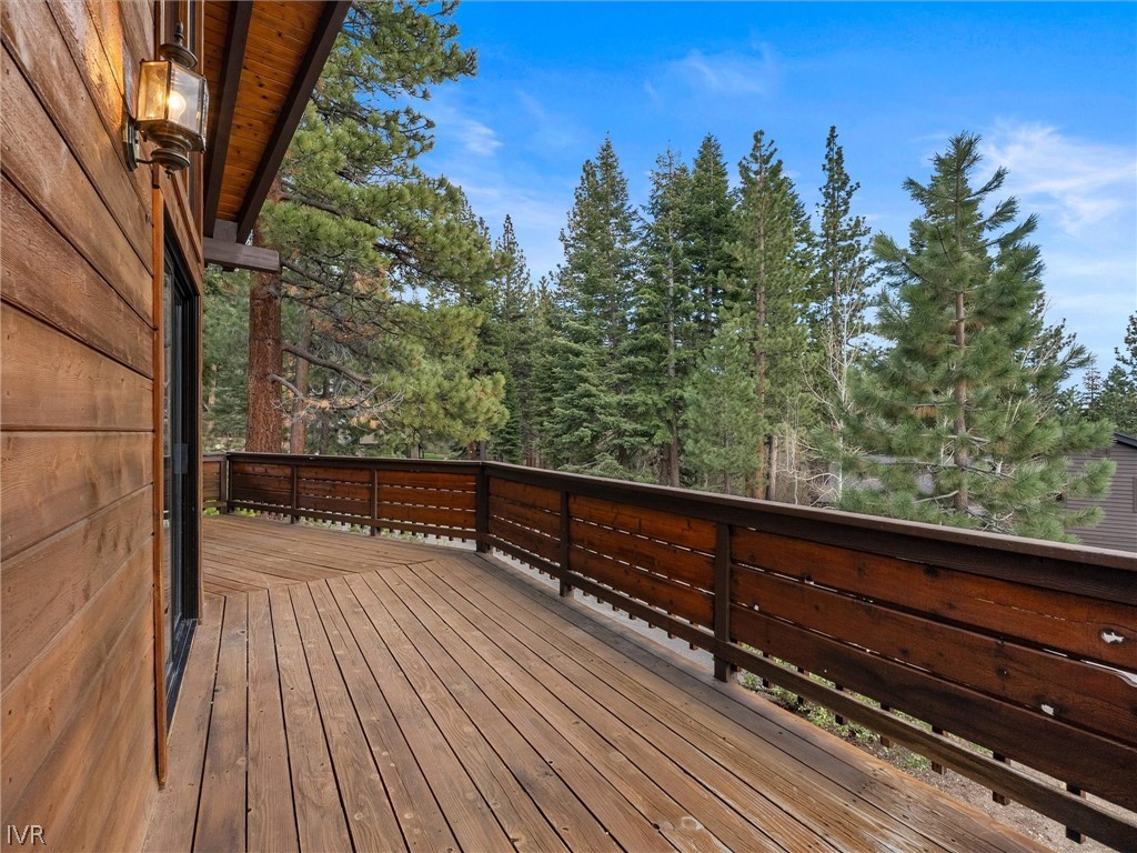 962 Red Feather Court