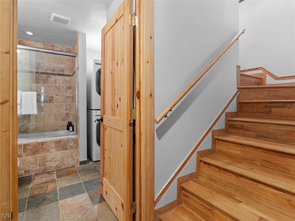 1302 Zurich Lane