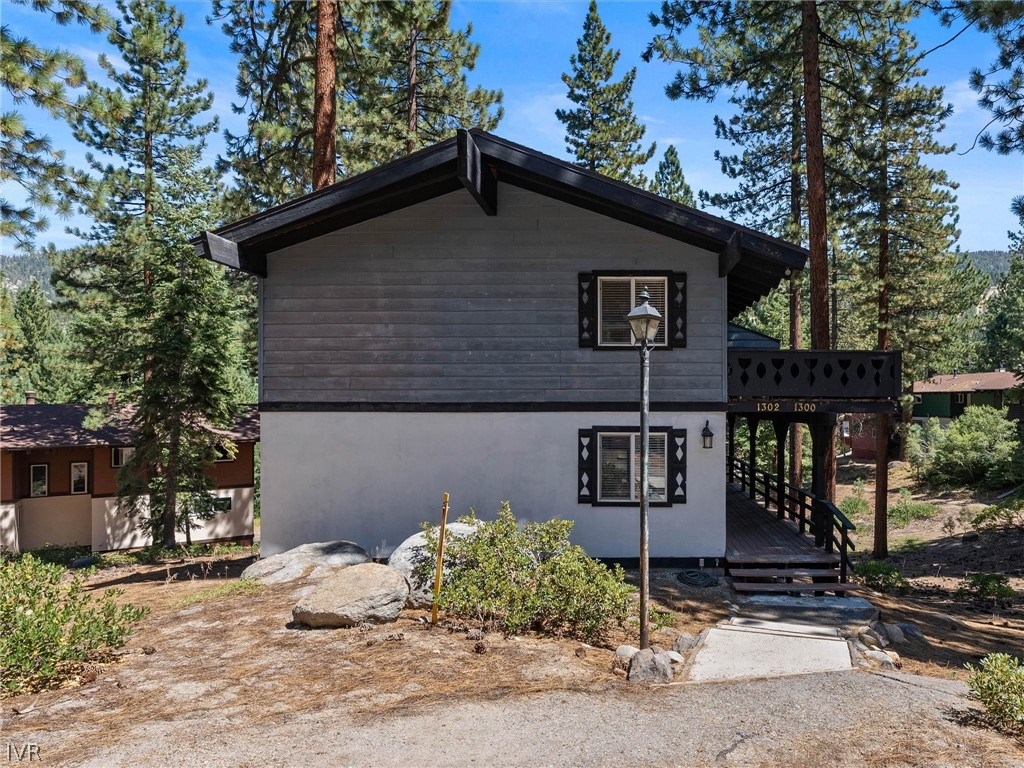 1302 Zurich Lane