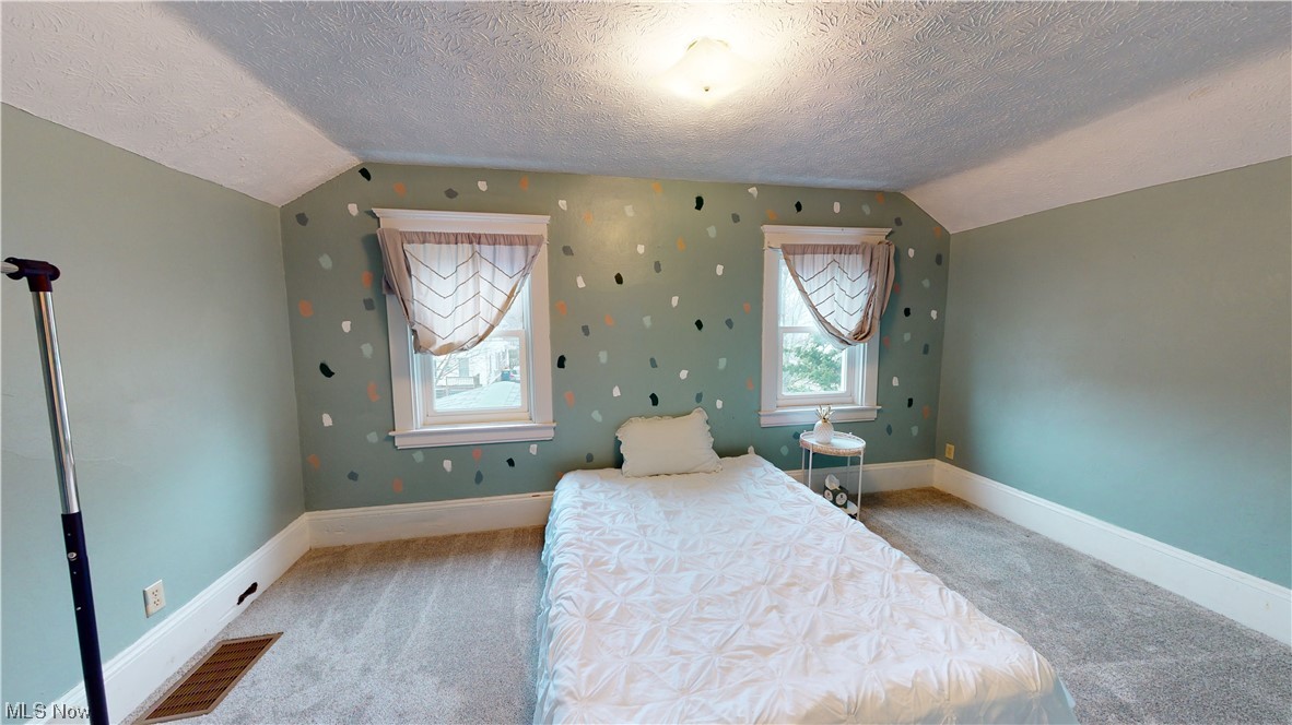 1411 W 8th Street