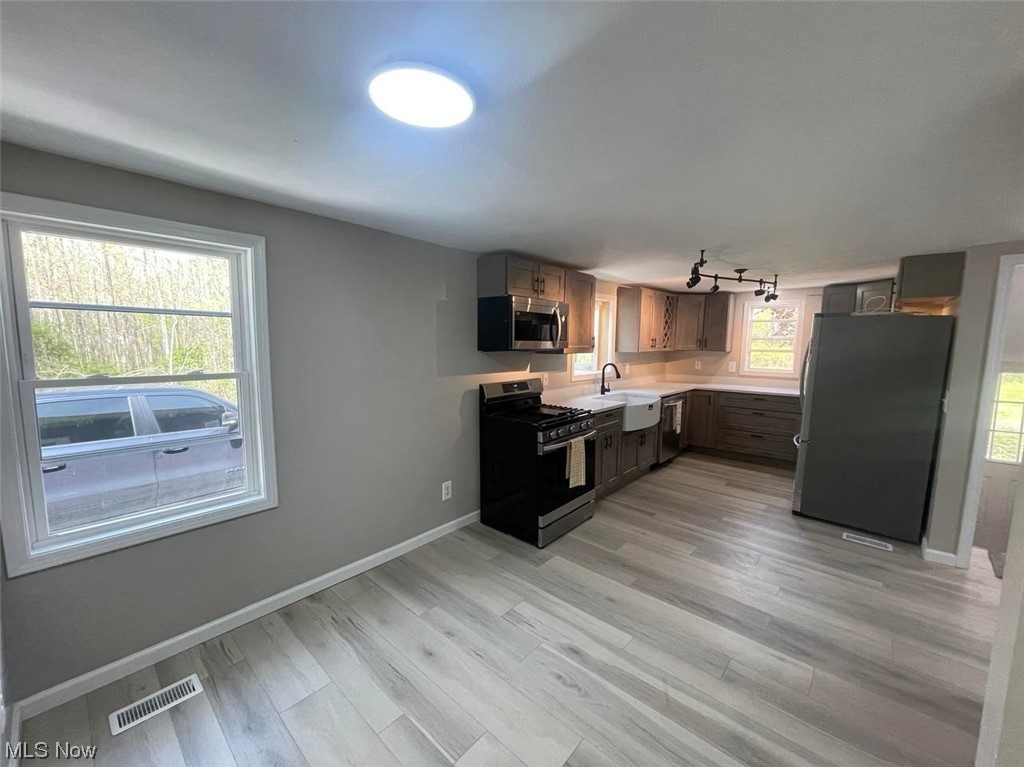 4705 New London Road
