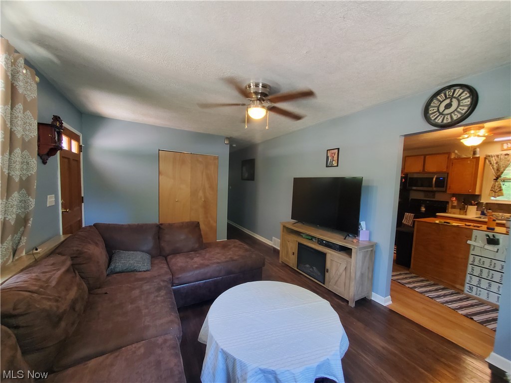 4021 Stanhope Kelloggsville Road