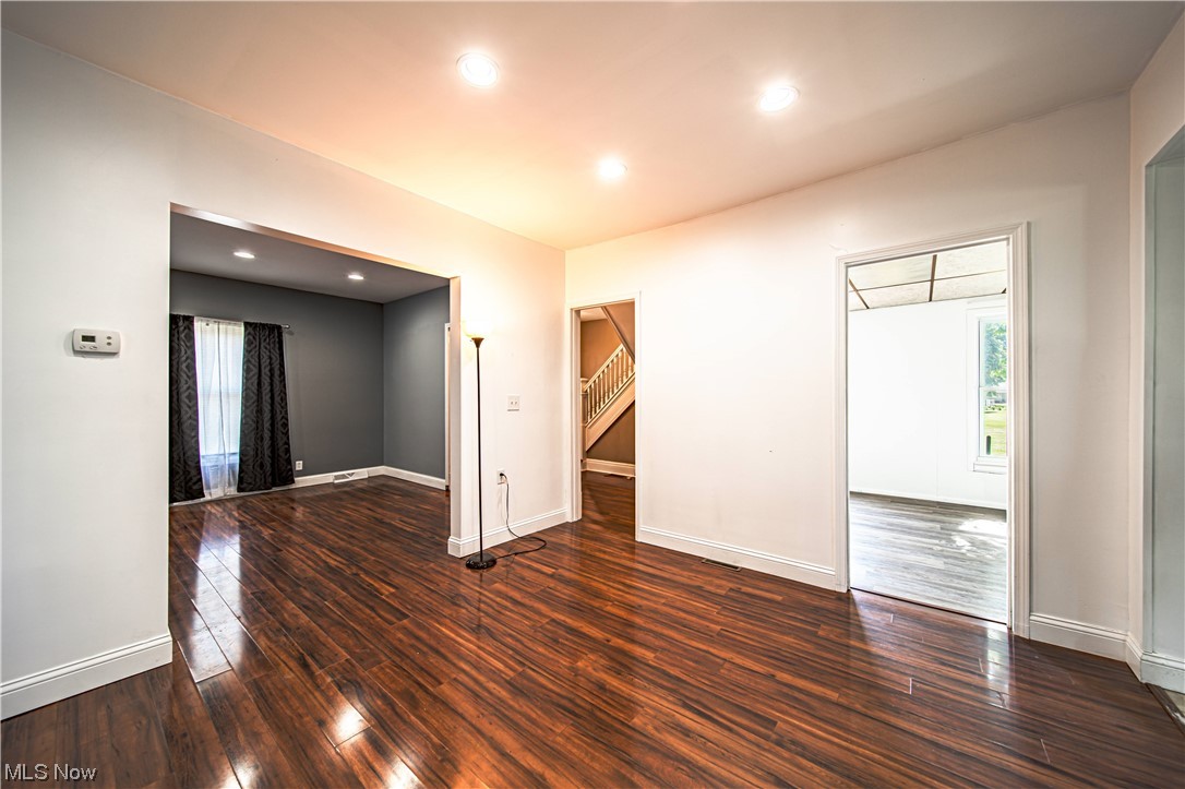 339 E Main Road
