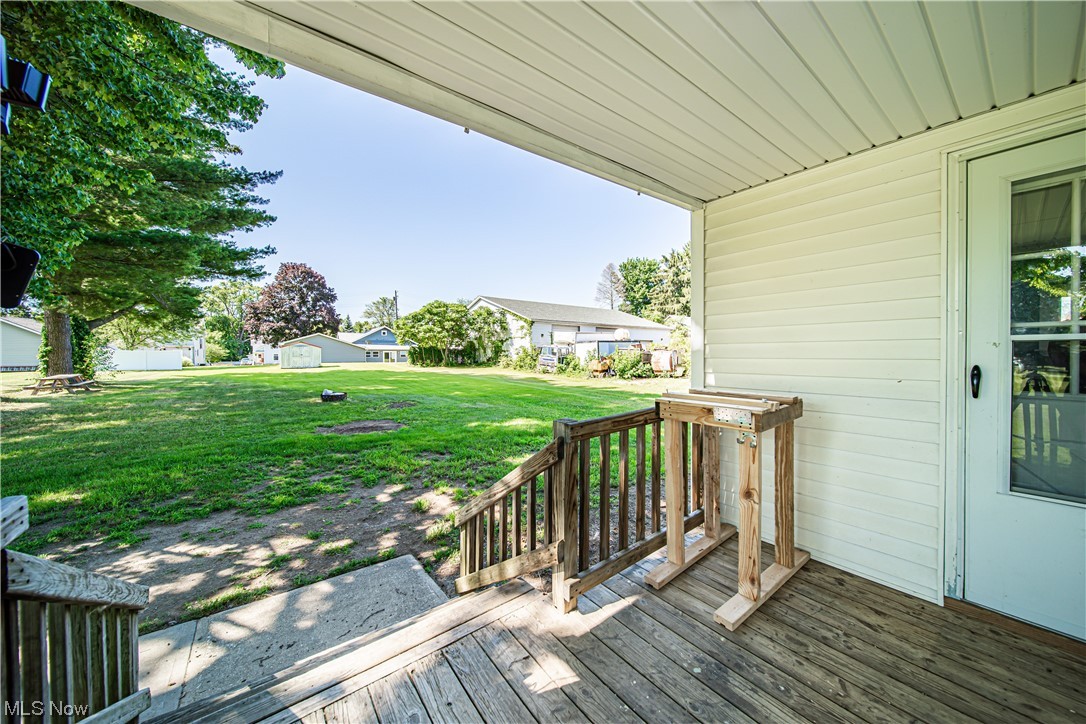 339 E Main Road