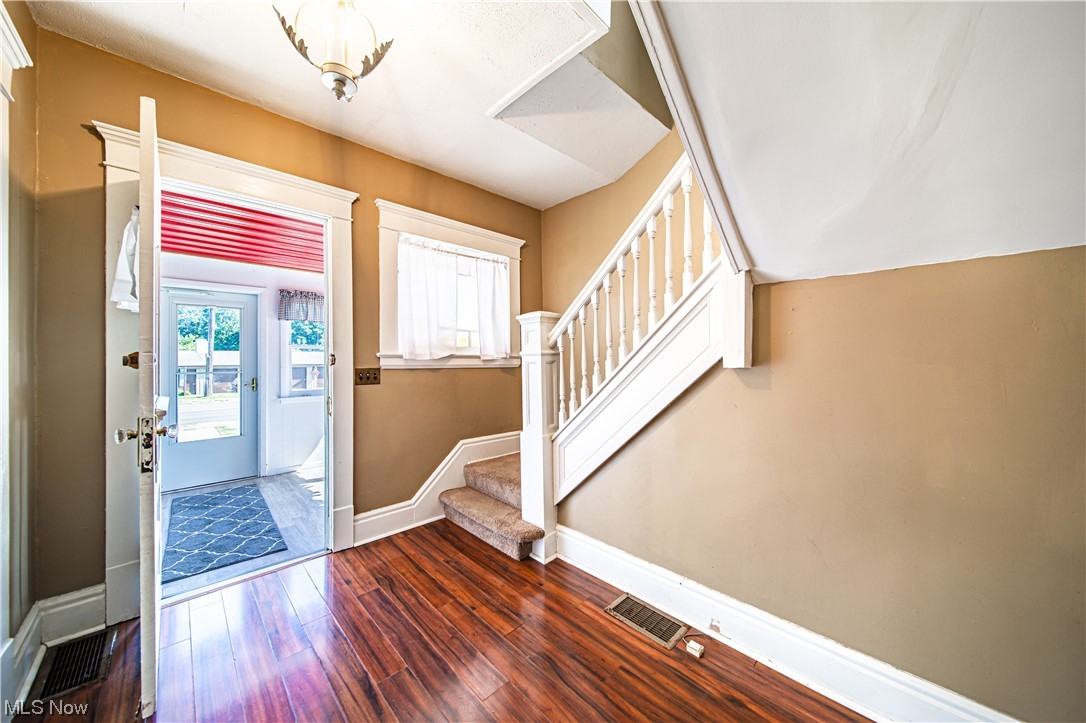 339 E Main Road