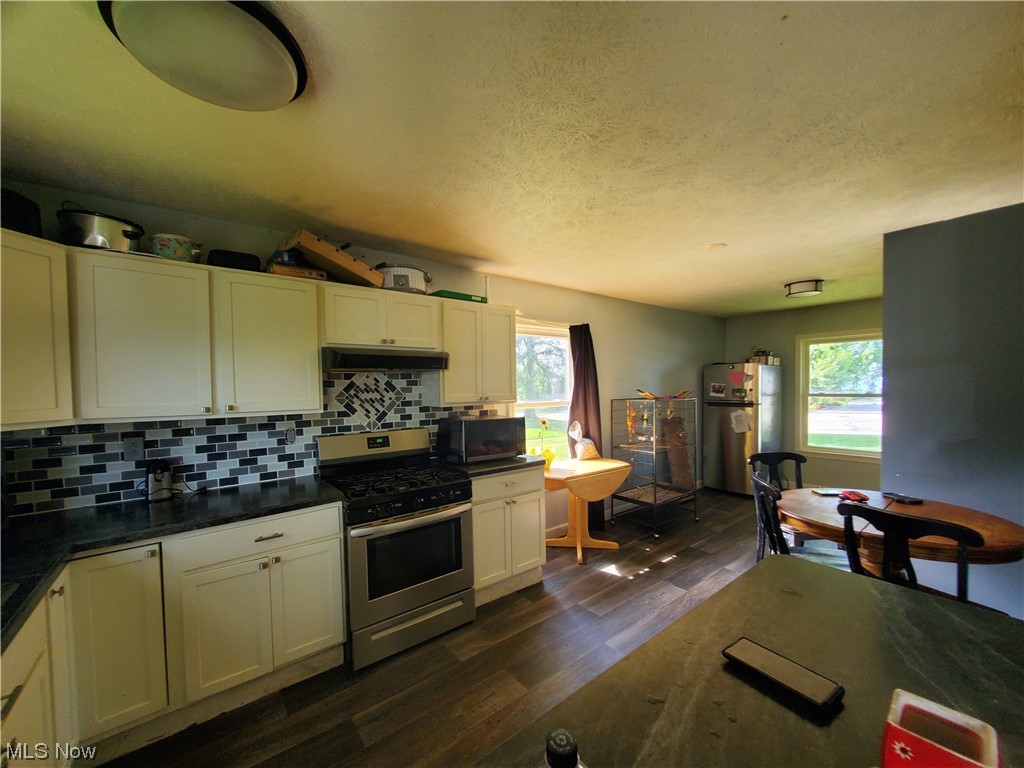 6626 Lake State Road