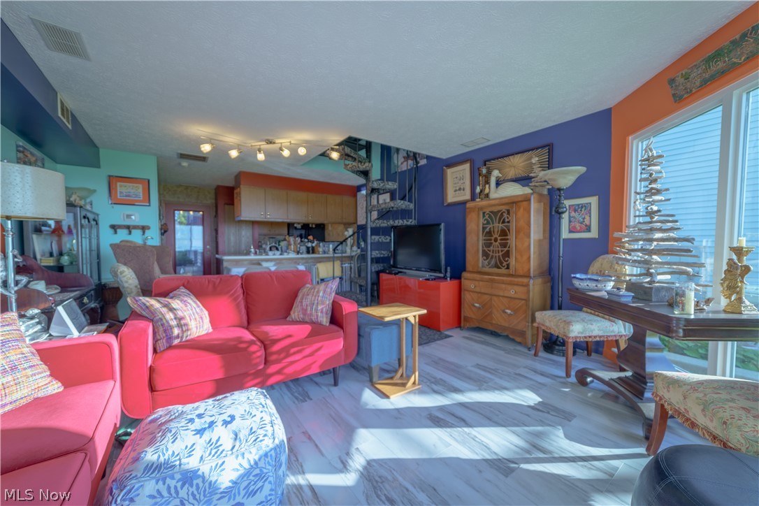 208 Park 4