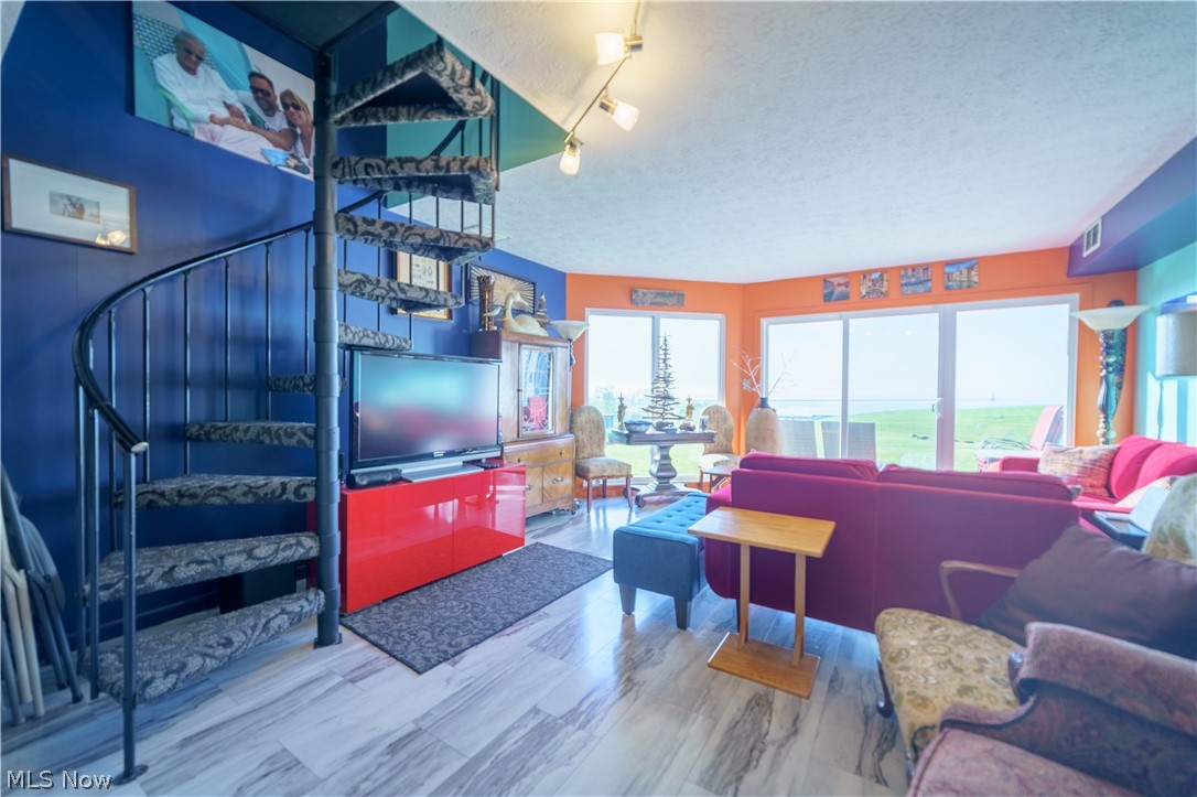 208 Park 4