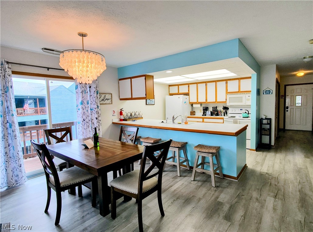 5635 Lake Road E 302F