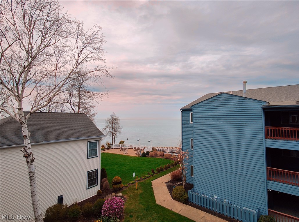 5635 Lake Road E 302F