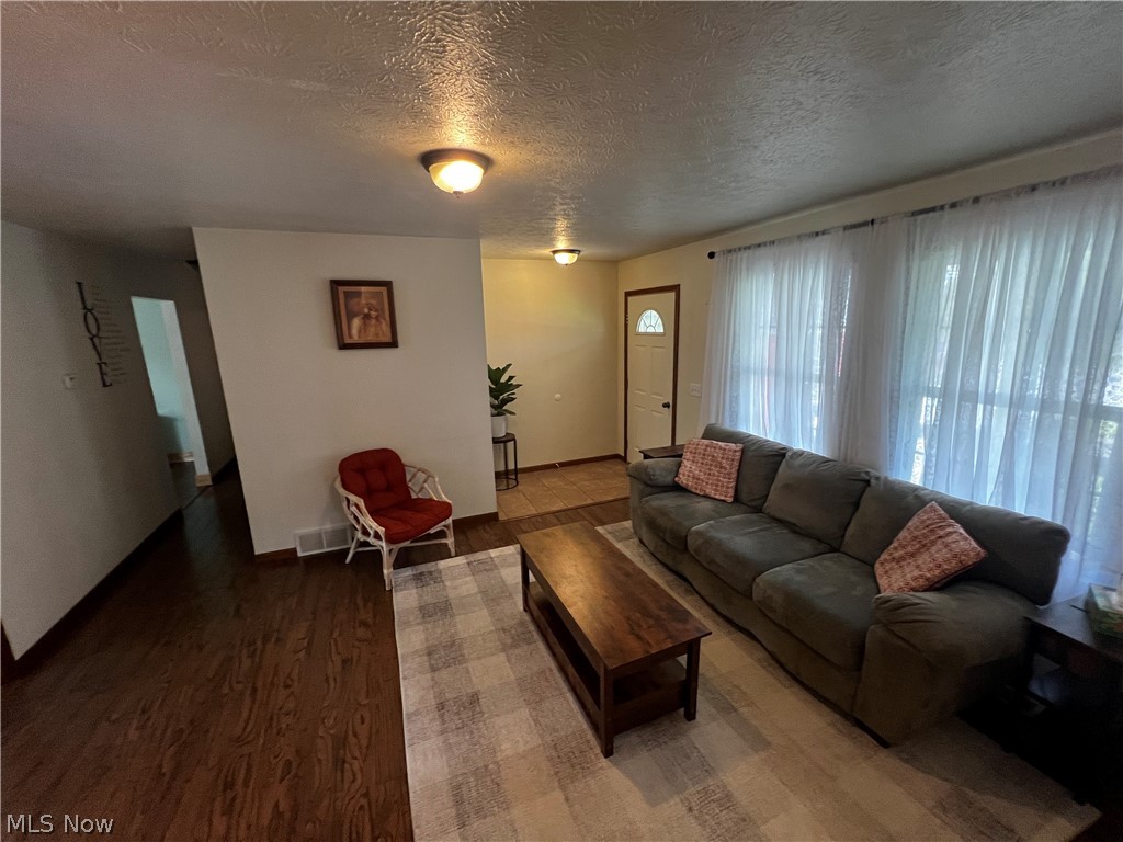 2127 Flame Lake Drive