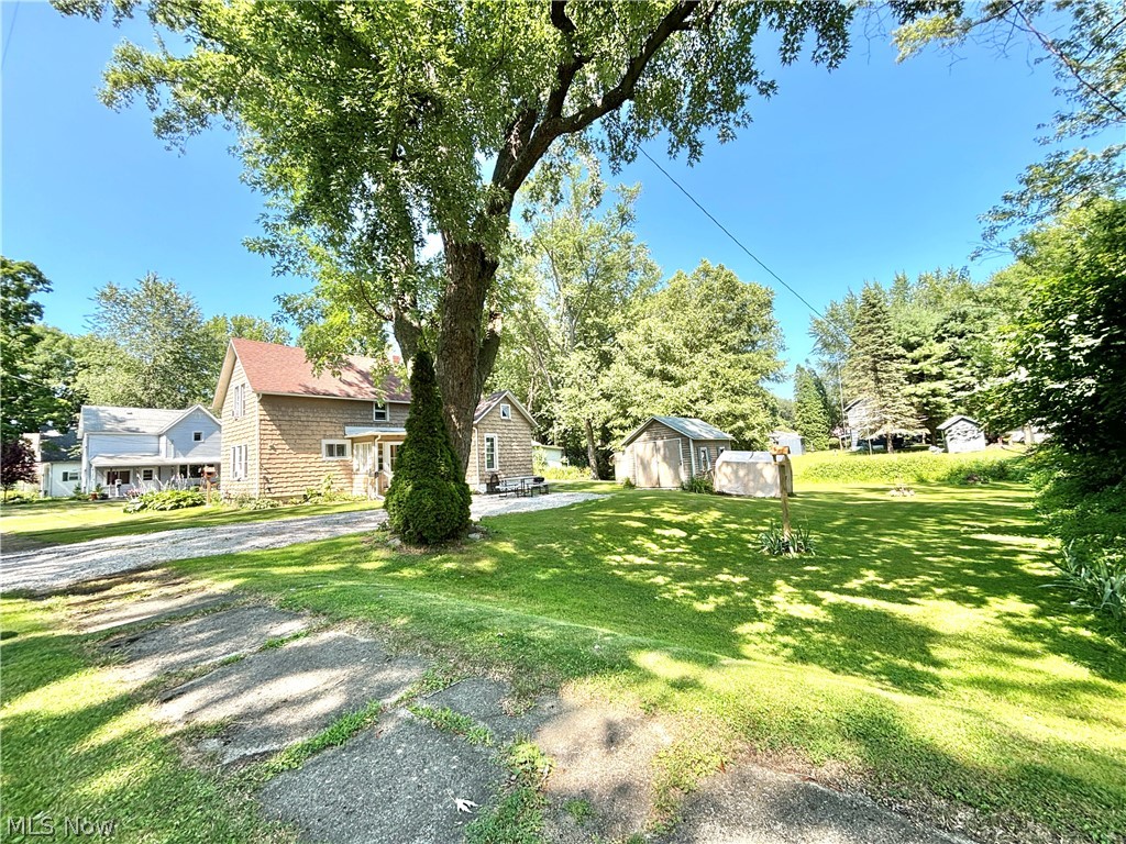 548 Lakeview Avenue