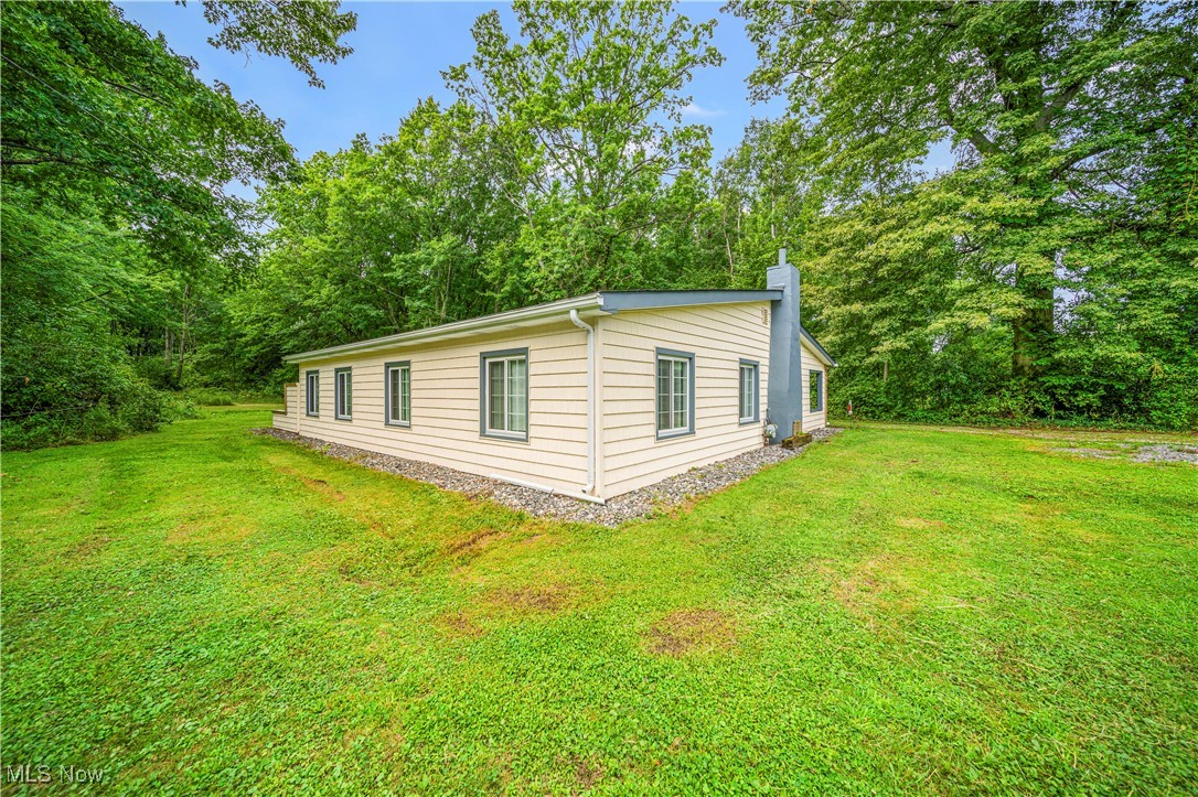 6202 Lake Road W
