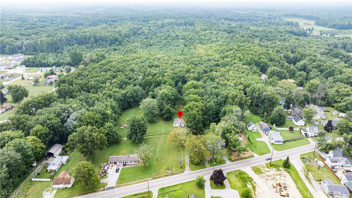 6202 Lake Road W