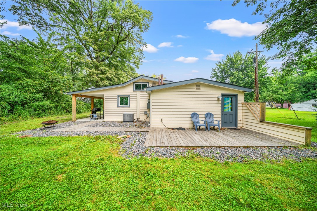 6202 Lake Road W