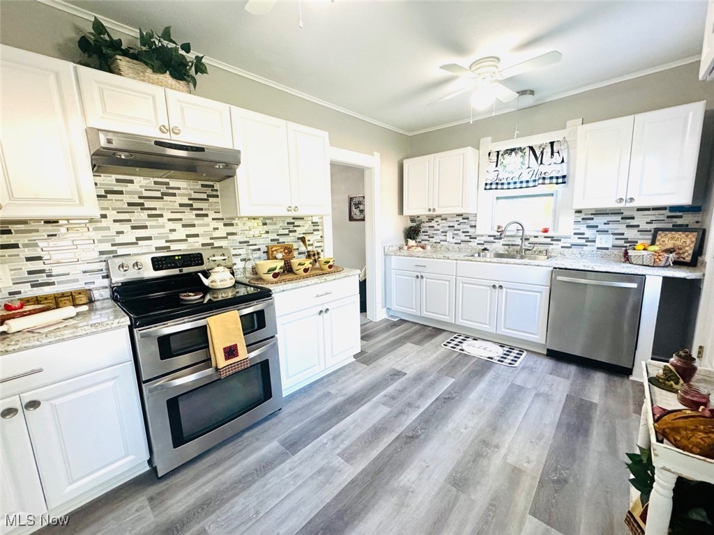 527 W 41st Street
