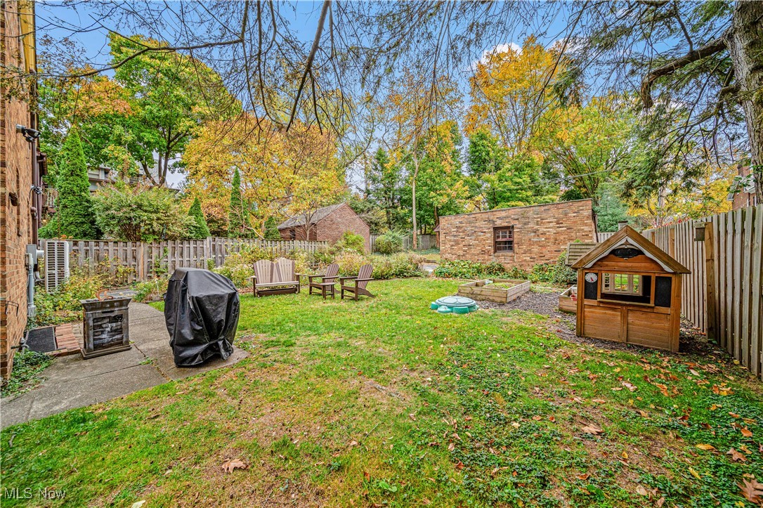 2710 Edgehill Road