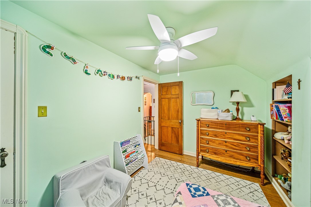 2710 Edgehill Road