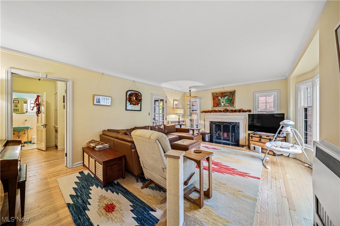 2710 Edgehill Road
