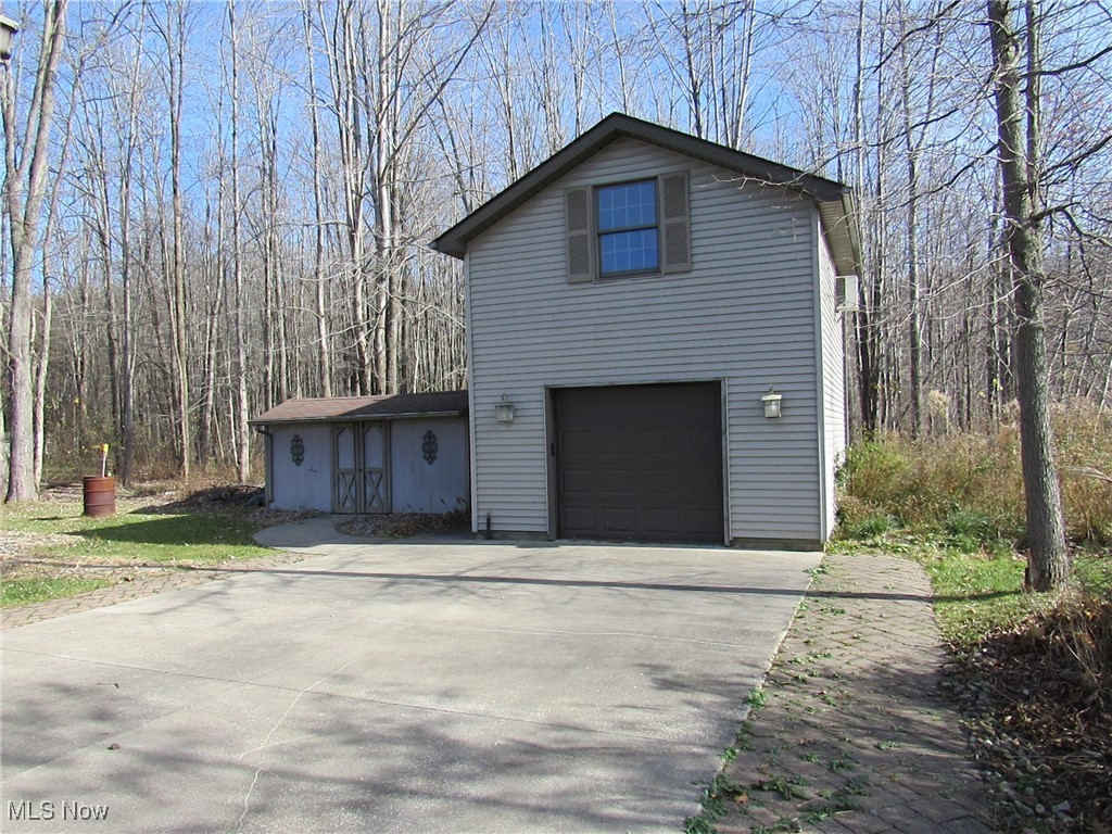 3210 Center Road