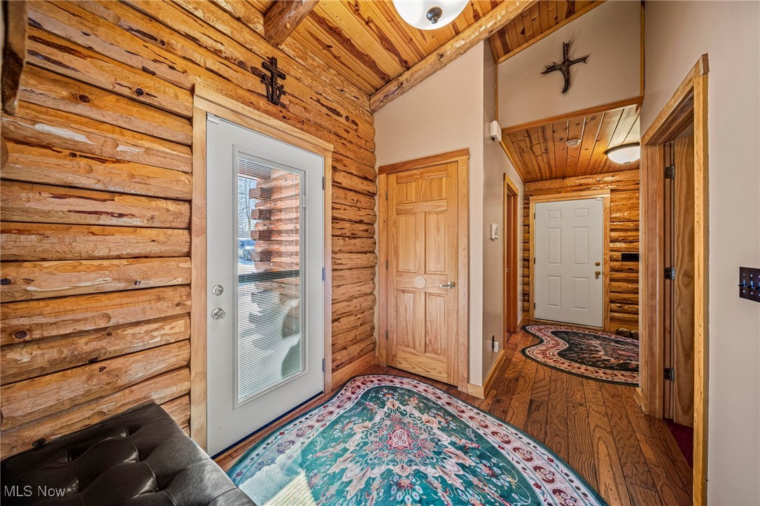 282 S Ridge Road W