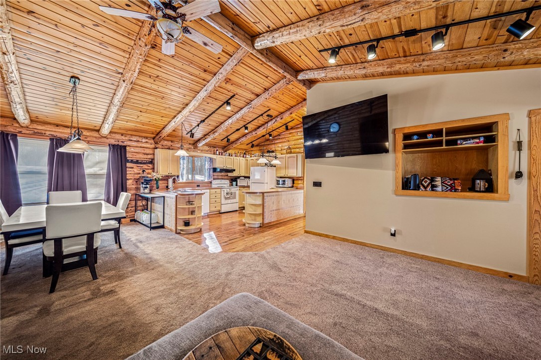 282 S Ridge Road W