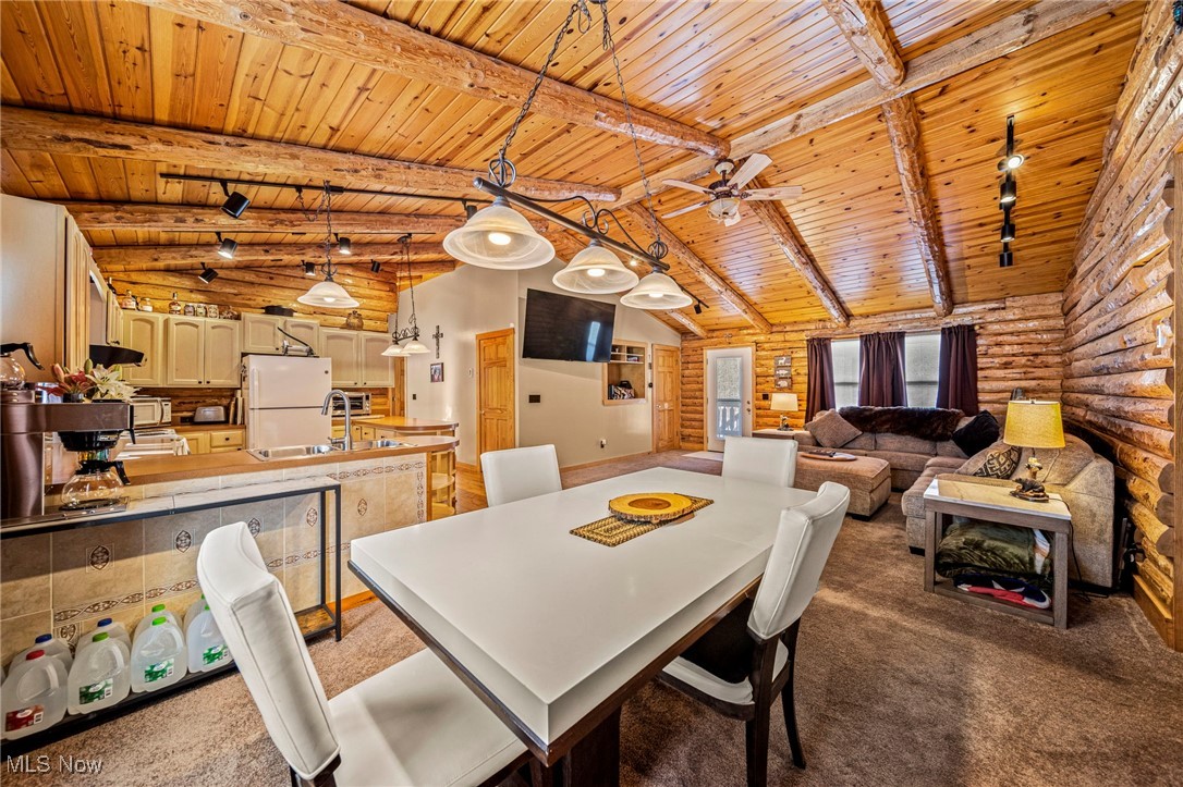 282 S Ridge Road W