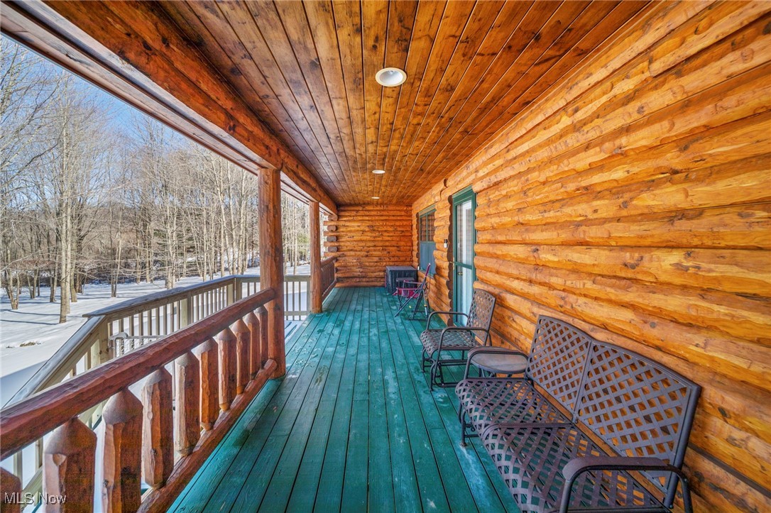 282 S Ridge Road W