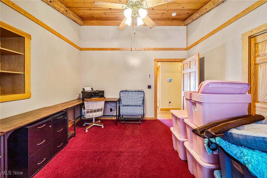 282 S Ridge Road W