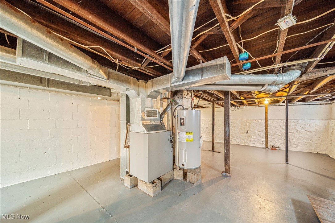 818 W 50th Street