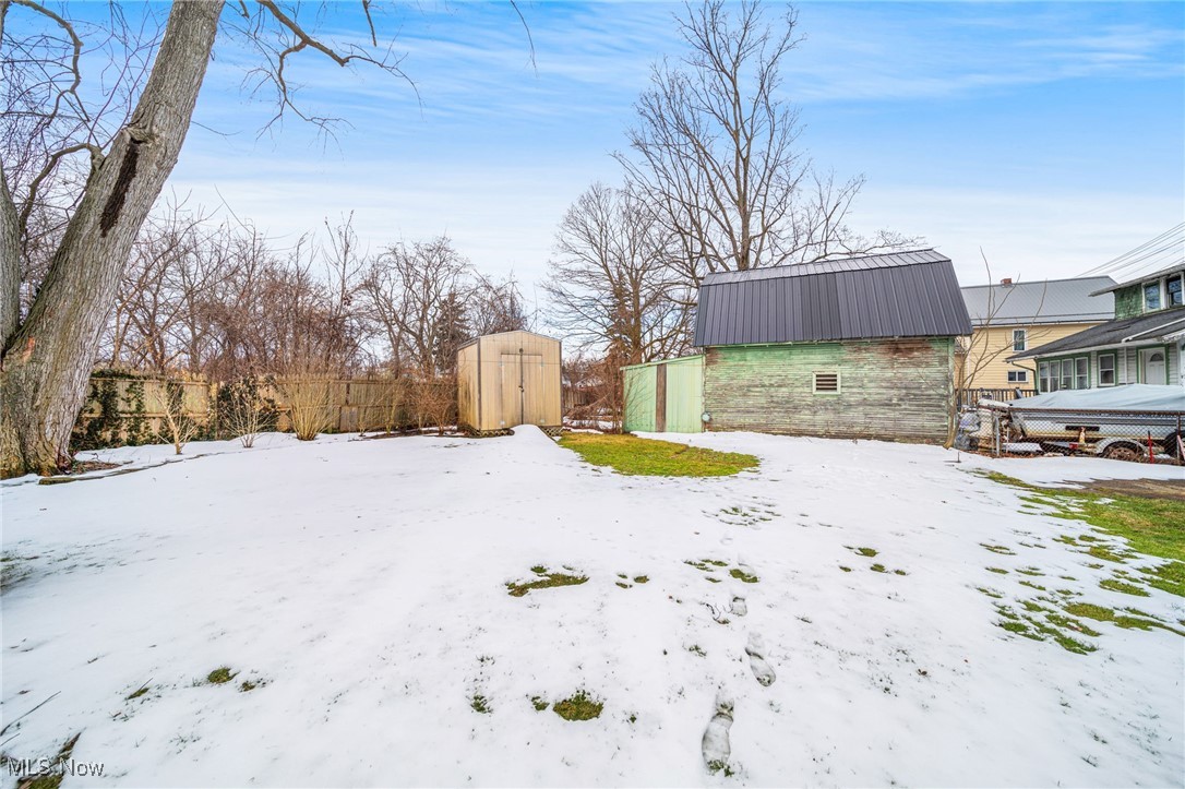 818 W 50th Street