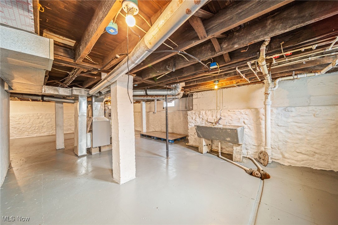 818 W 50th Street