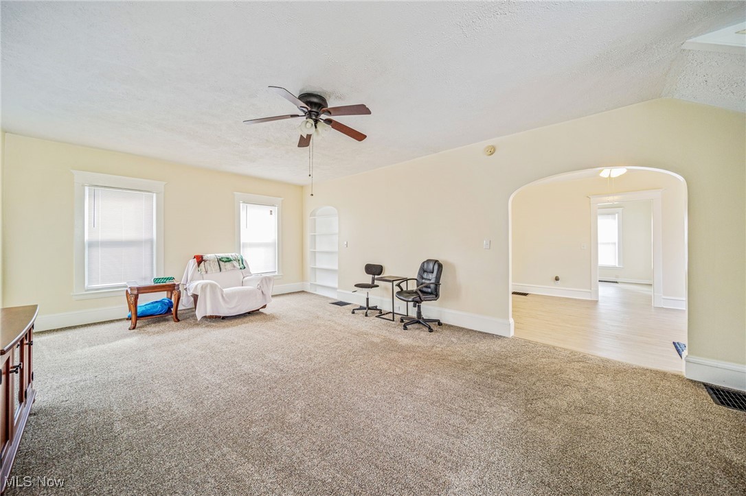 818 W 50th Street