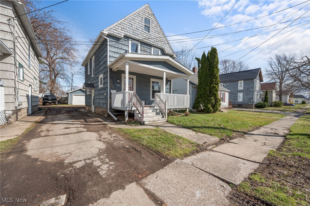 1825 W 8th Street