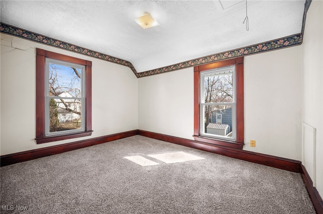1825 W 8th Street