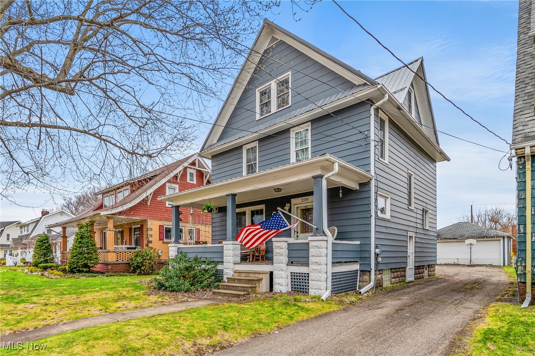 239 Reig Avenue