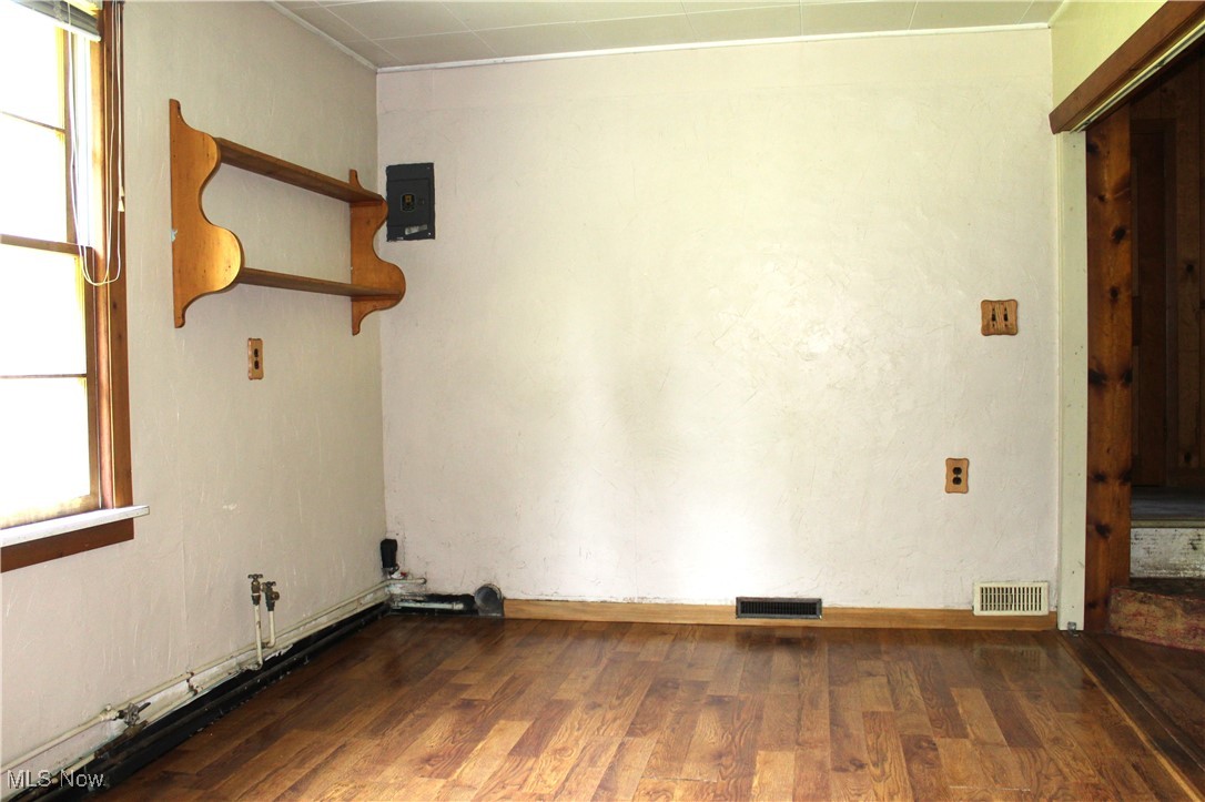 2842 Fairview Drive