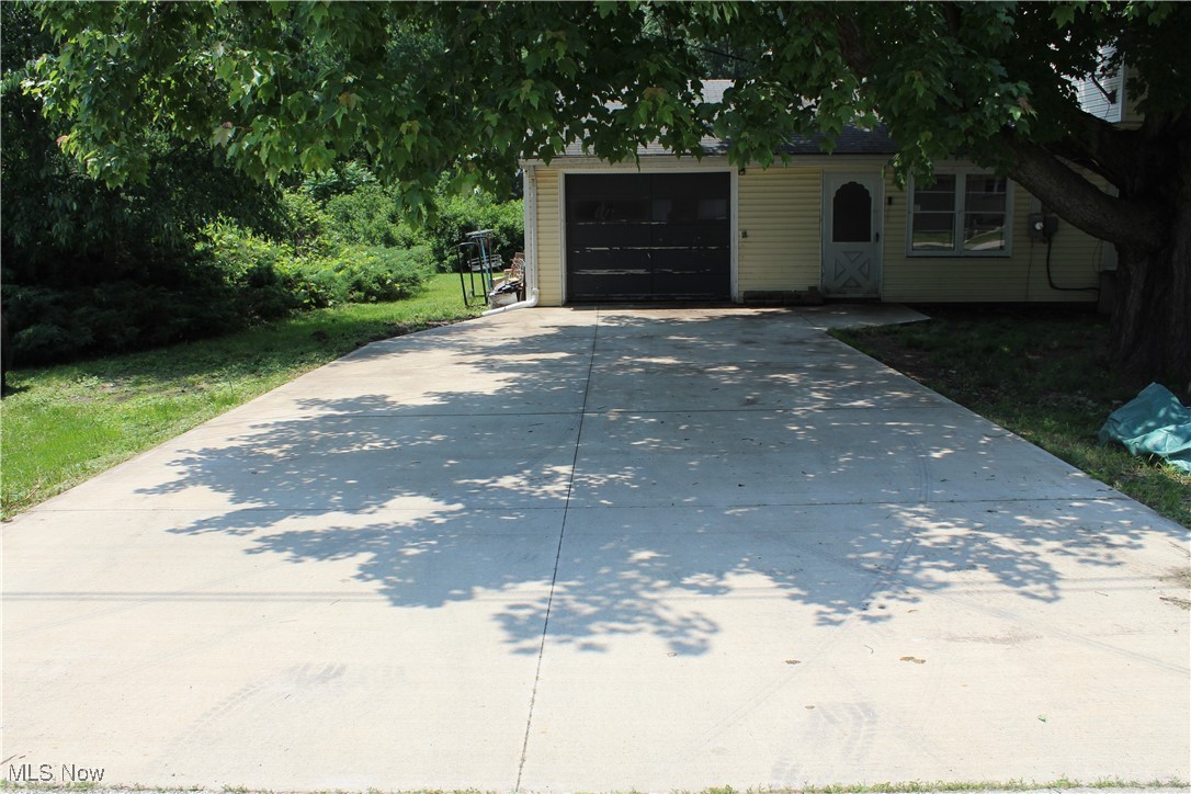 2842 Fairview Drive